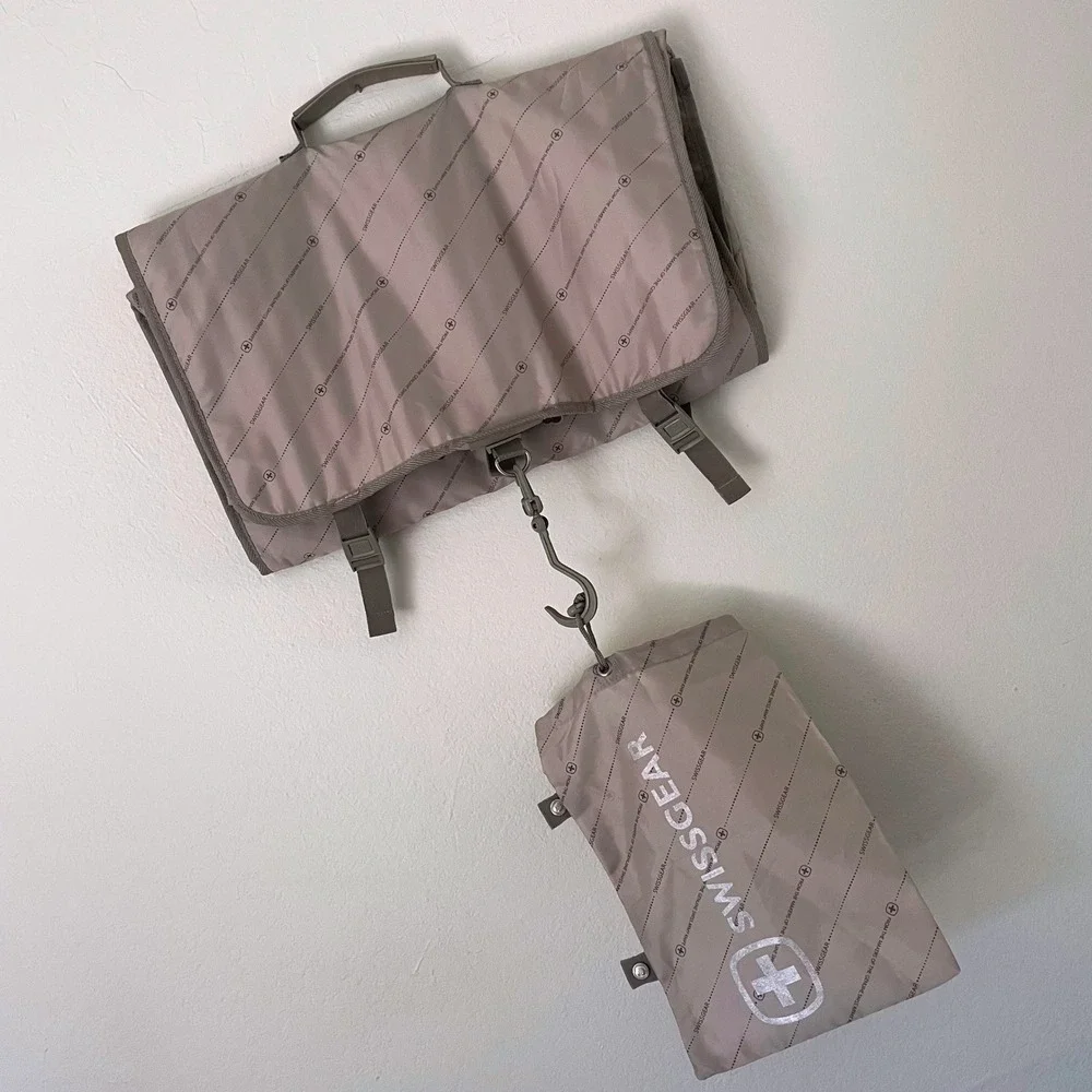 Swiss Gear Garment Bag Accessory‎ Sleeve Swissgear Travel Hanging Beige Trifold
